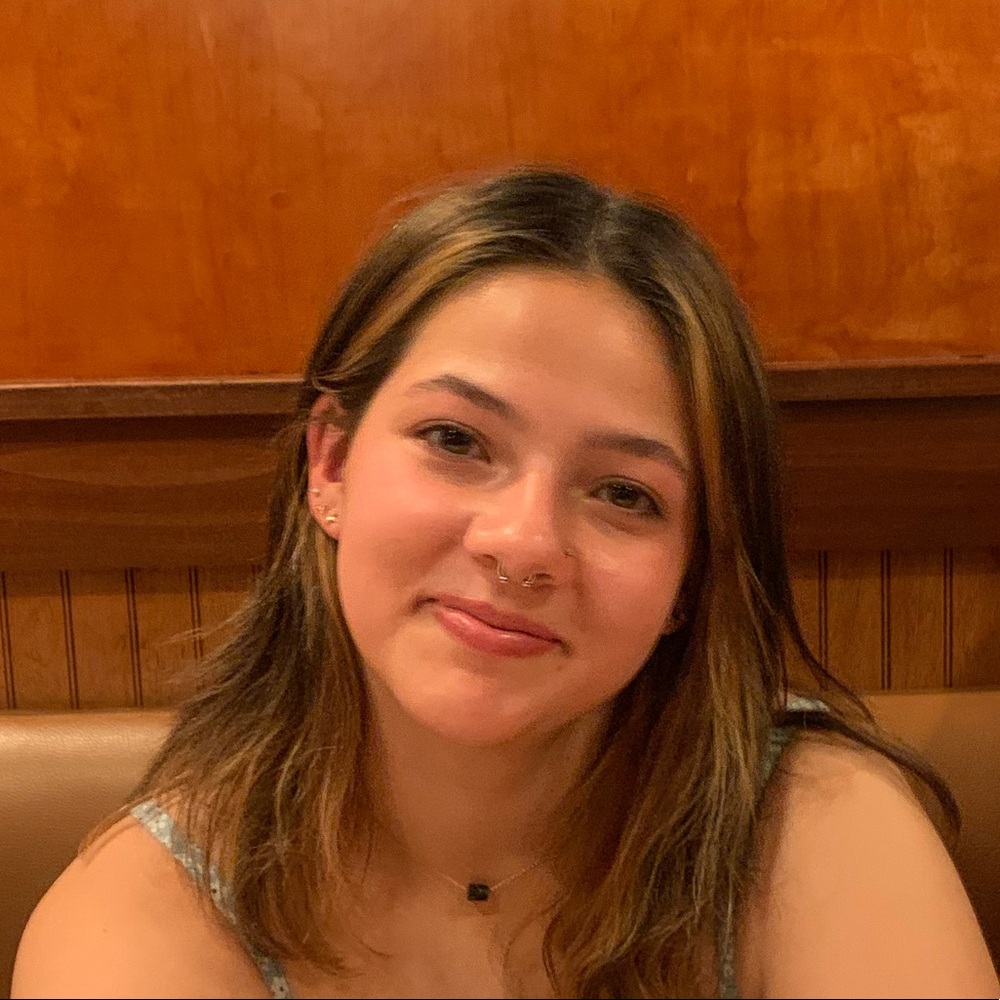 Meet your Posher, Ava
